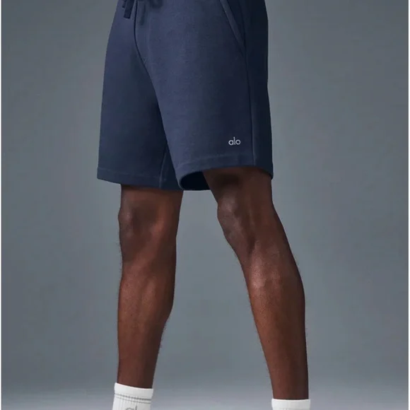 Alo yoga chill short - Picture 3 of 8